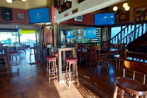 The New Horizon Bar & Restaurant image