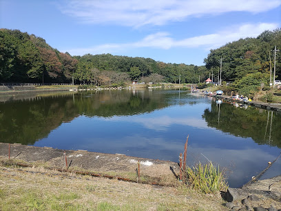 箕和田湖