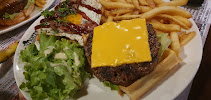 Hamburger du Restaurant américain Oncle Scott's Istres (Espace Diner) - n°1