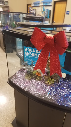 Pet Supply Store «PetSmart», reviews and photos, 1521 Golden Gate Plaza, Mayfield Heights, OH 44124, USA