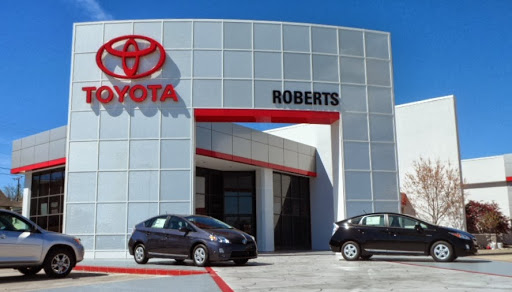 Car Dealer «Roberts Toyota», reviews and photos, 1027 Nashville Hwy, Columbia, TN 38401, USA