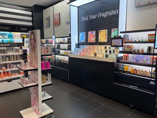 Cosmetics Store «SEPHORA», reviews and photos, 75 Greenwich Ave, Greenwich, CT 06830, USA