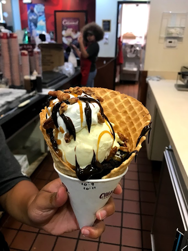 Ice Cream Shop «Cold Stone Creamery», reviews and photos, 1611 Sherman Ave, Evanston, IL 60201, USA