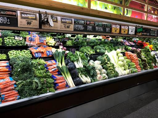 Grocery Store «Fresh Thyme Farmers Market- Newport», reviews and photos, 82 Carothers Rd, Newport, KY 41071, USA