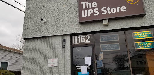 Shipping and Mailing Service «The UPS Store», reviews and photos, 1162 St George Ave, Avenel, NJ 07001, USA