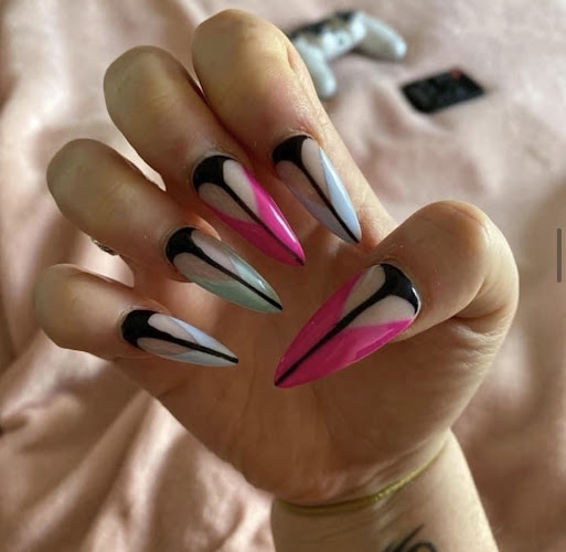 Reviews of Queen Nails in Gloucester - Beauty salon