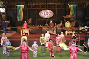 Saung Angklung Udjo image