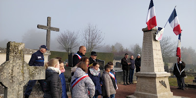 Monument aux Morts de Fontenay les Briis à Fontenay-lès-Briis