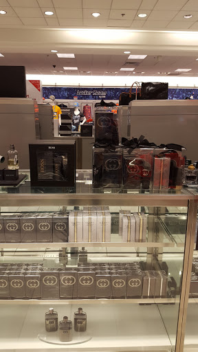 Shopping Mall «Town Center at Aurora», reviews and photos, 14200 E Alameda Ave, Aurora, CO 80012, USA