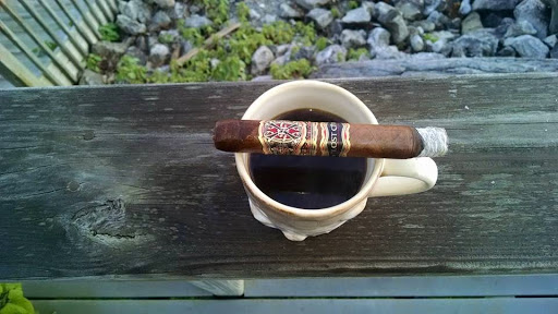 Tobacco Shop «Pipes & Pleasures», reviews and photos, 4244 E Main St, Columbus, OH 43213, USA