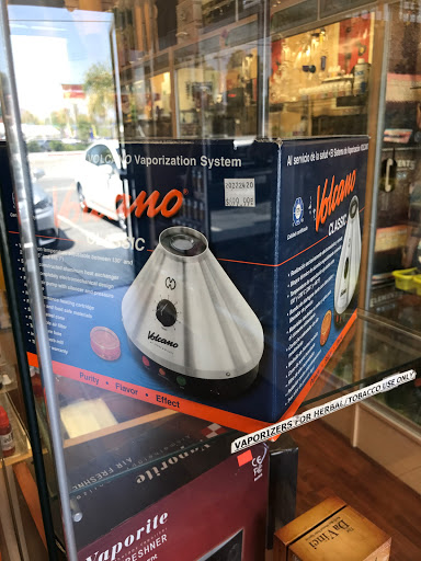 Tobacco Shop «DUO Smoke Shop», reviews and photos, 15010 Mulberry Dr #105, Whittier, CA 90604, USA