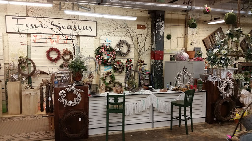 Antique Furniture Store «Jarfly Antique Market», reviews and photos, 47 Railroad Ave, Jefferson, GA 30549, USA