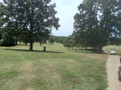 Public Golf Course «Rolling Hills Golf Course», reviews and photos, 1600 Pine Dr, Russellville, KY 42276, USA