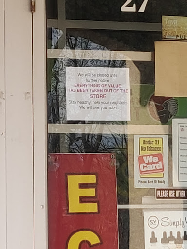 Little Canada Smoke Shop & Specialties LLC, 37 Little Canada Rd E, St Paul, MN 55117, USA, 