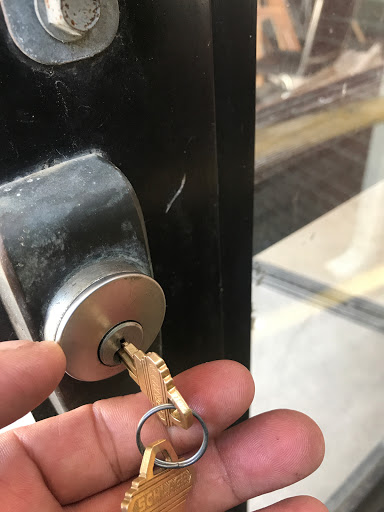 Locksmith «Buffalo Mobile Locksmith», reviews and photos, 1877 Clinton St, Buffalo, NY 14206, USA