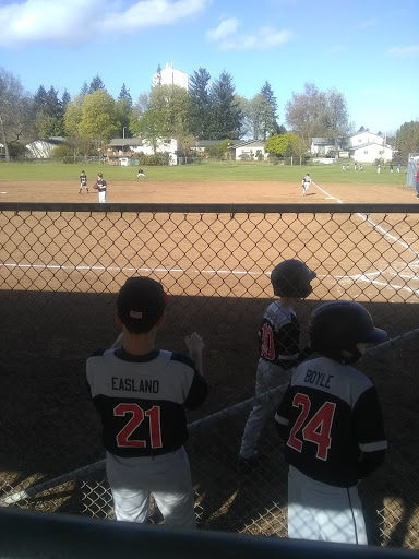 Dog Park «Chapin Park», reviews and photos, 338 Warner Parrott Rd, Oregon City, OR 97045, USA