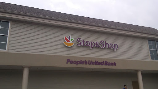 Grocery Store «Stop & Shop», reviews and photos, 3999 Albany Post Rd, Hyde Park, NY 12538, USA
