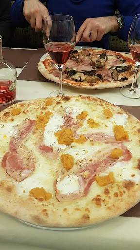 Pizzeria F2 in Piove di Sacco, Provincia di Padova