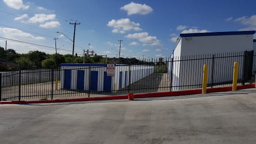 Self-Storage Facility «Store it All Self Storage - McMullen», reviews and photos, 421 N General McMullen Dr, San Antonio, TX 78237, USA