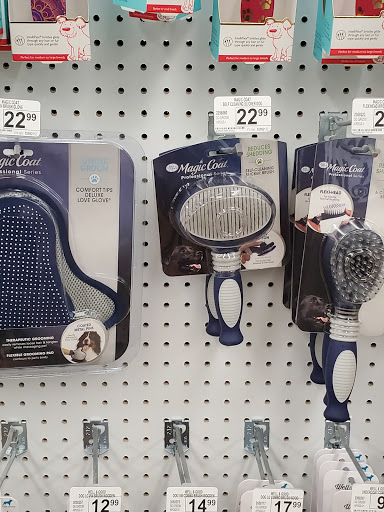 Pet Supply Store «Petco Animal Supplies», reviews and photos, 3401 Pineville-Matthews Rd, Charlotte, NC 28226, USA