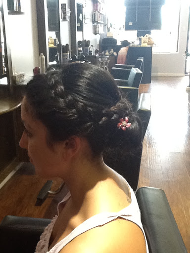 Hair Salon «J Hollywood Salon», reviews and photos, 401 Windsor Hwy, New Windsor, NY 12553, USA