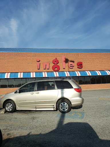 Grocery Store «Ingles Markets», reviews and photos, 110 Ann Denard Dr, Washington, GA 30673, USA
