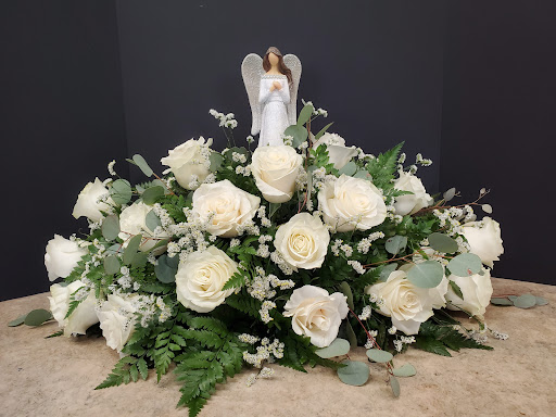 Florist «Foti Flowers At Yuess Gardens», reviews and photos, 406 3rd St, Newburgh, NY 12550, USA