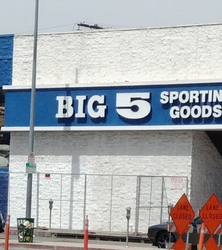 Sporting Goods Store «Big 5 Sporting Goods - Wilshire», reviews and photos, 6601 Wilshire Blvd, Los Angeles, CA 90048, USA