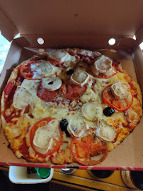 Plats et boissons du Pizzeria Pizza chez tchip à Ginasservis - n°3