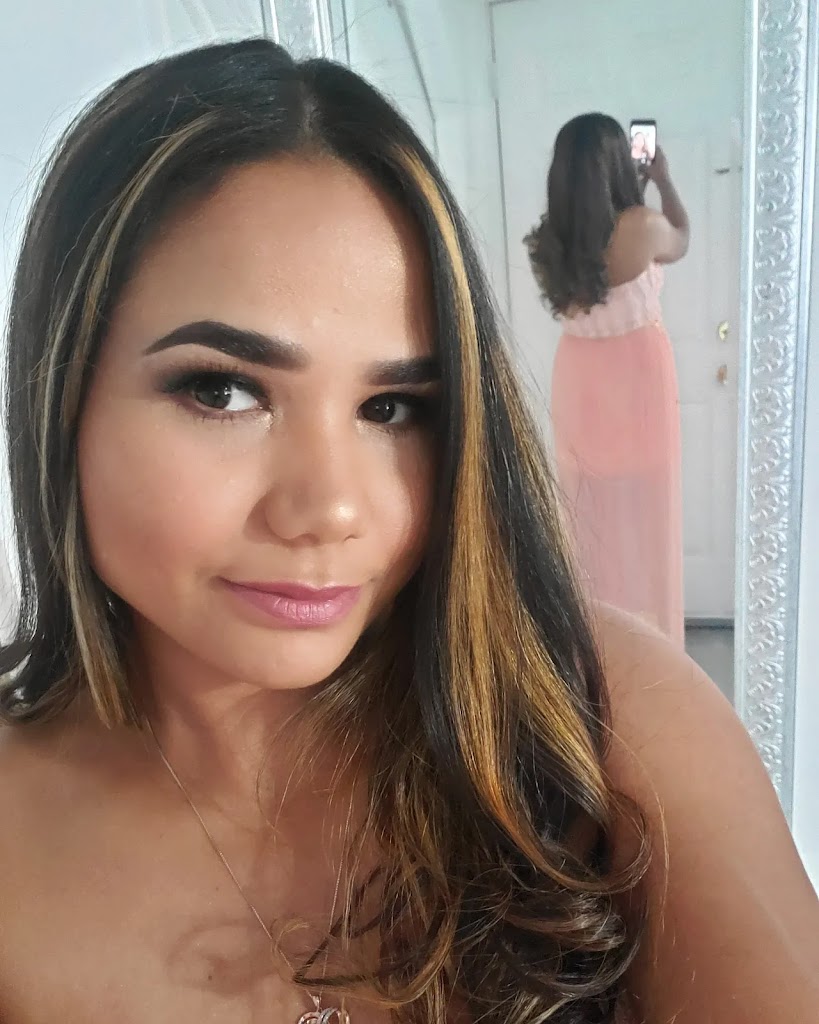 New Woman Salon 01841