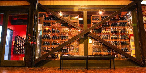 Wine Bar «Packing House Wines», reviews and photos, 540 W 1st St, Claremont, CA 91711, USA