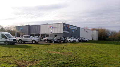 Ford at MENARD ROUSSEAU SARL à Saint-Julien-de-Concelles