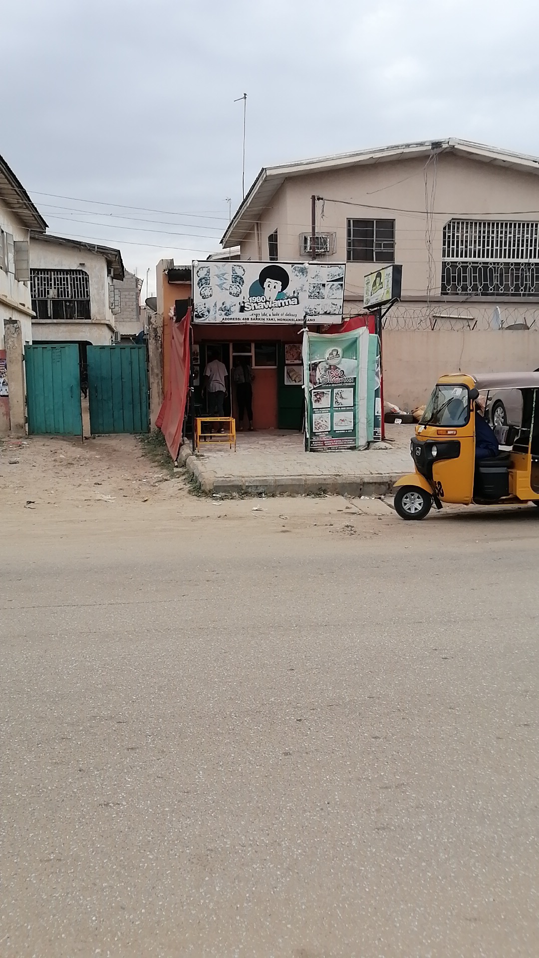 1980 sharwarma