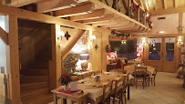 Atmosphère du Restaurant Bar L'Ormeau à Bernex - n°13