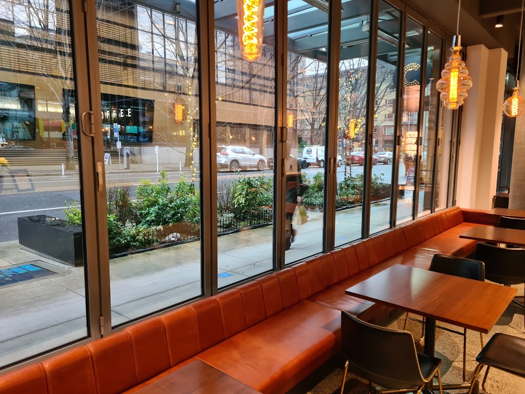 Currant Bistro 98121