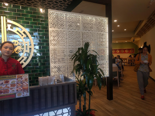 Shopping Mall «Diamond Jamboree», reviews and photos, 2700-2750 Alton Pkwy, Irvine, CA 92606, USA