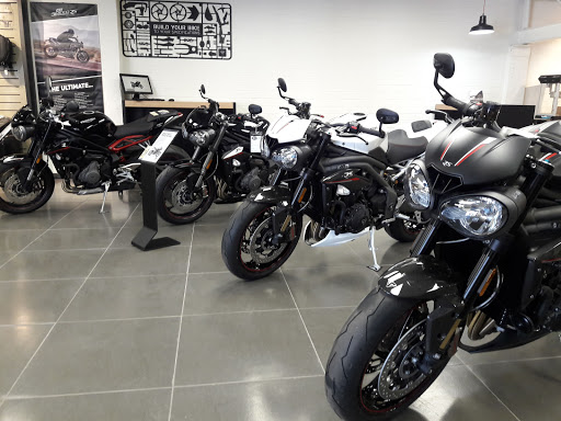 Motorcycle Dealer «Victory Motorcycles of Mesa», reviews and photos, 833 S Country Club Dr, Mesa, AZ 85210, USA