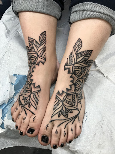 Explore side of finger tattoo ideas, creative tattoo ideas in Kennewick, available at Gravity Tattoo