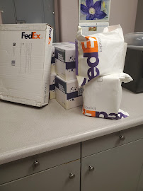 FAST MAILBOX PLUS - Photo 5 - Car repair in Montclair, CA, Pomona