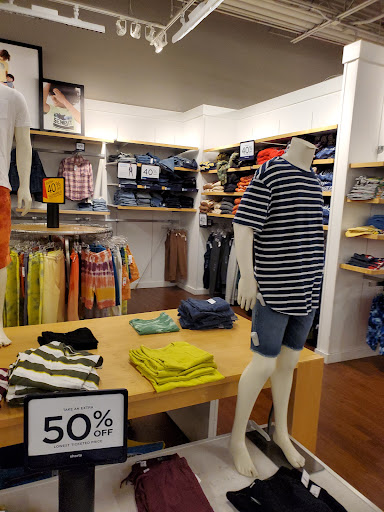 Clothing Store «Gap Outlet», reviews and photos, 1000 PA-611, Tannersville, PA 18372, USA