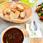 Photo n°2 de l'avis de Slava. fait le 18/07/2023 à 07:09 sur le  Südtiroler Stuben à Essen