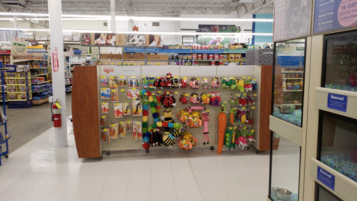 Pet Supply Store «PetSmart», reviews and photos, 104 Andover St, Danvers, MA 01923, USA