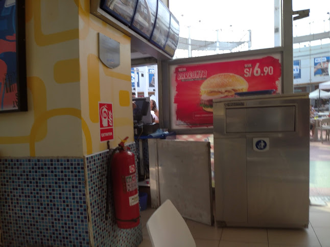 Opinii despre Bembos Real Plaza în Chiclayo - Hamburguesería