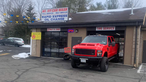 POMONA EXPRESS LUBE en Pomona