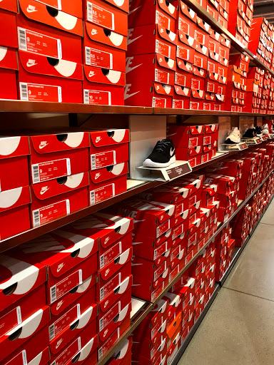 Sporting Goods Store «Nike Factory Store», reviews and photos, 1 Premium Outlet Blvd #699, Tinton Falls, NJ 07753, USA