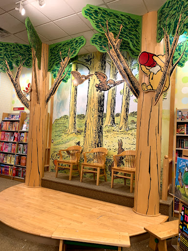 Book Store «Barnes & Noble Booksellers Hillside Village», reviews and photos, 305 Farm to Market Road 1382 #520, Cedar Hill, TX 75104, USA