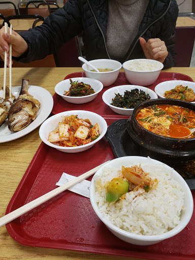 Korean Grocery Store «Korean Korner», reviews and photos, 12207 Veirs Mill Rd, Silver Spring, MD 20906, USA