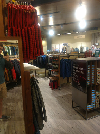 Clothing Store «L.L. Bean», reviews and photos, 100 South Avenue, Bloomington, MN 55425, USA