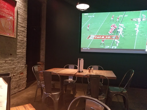 New American Restaurant «Over The 9», reviews and photos, 120 S 10th St, Louisville, KY 40202, USA