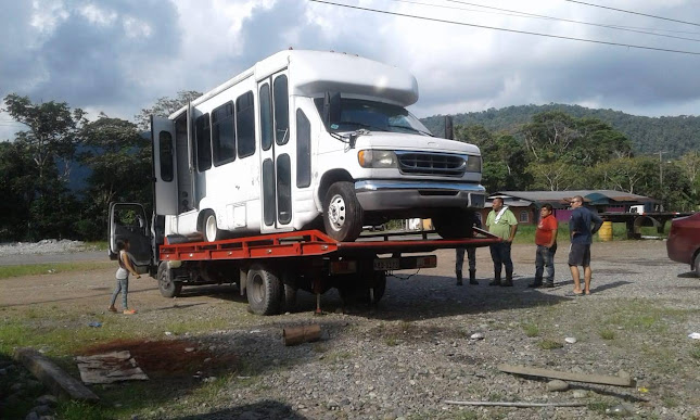 Mecanica y Lubricadora - Lumbaqui